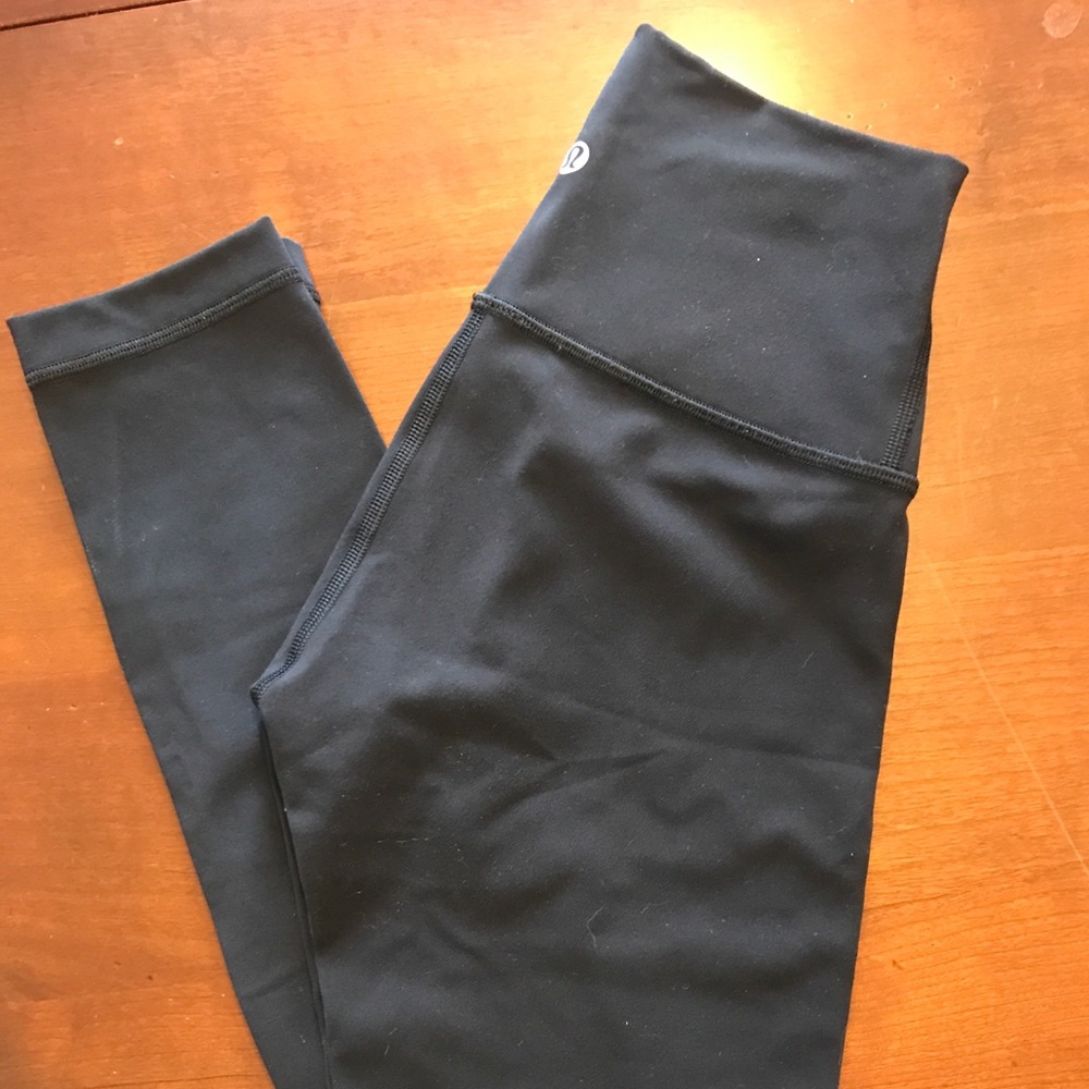 Lululemon size 2 wunder under 7/8 length